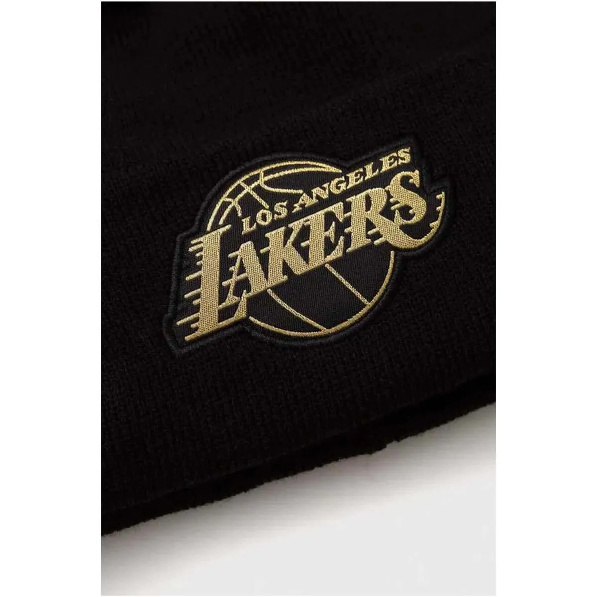 NBA L.A Lakers Metallic Badge Beanie