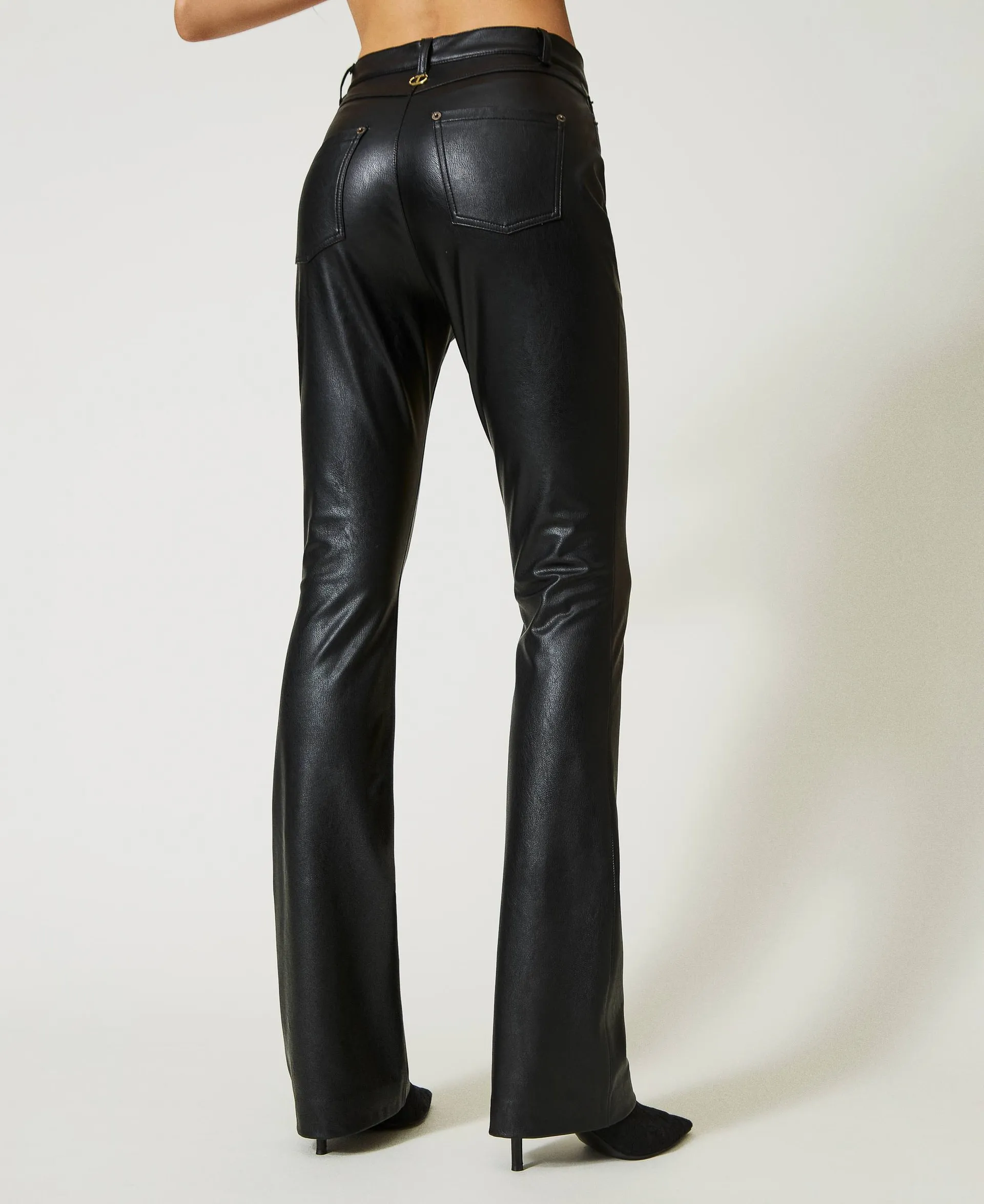 Pantalon évasé effet cuir