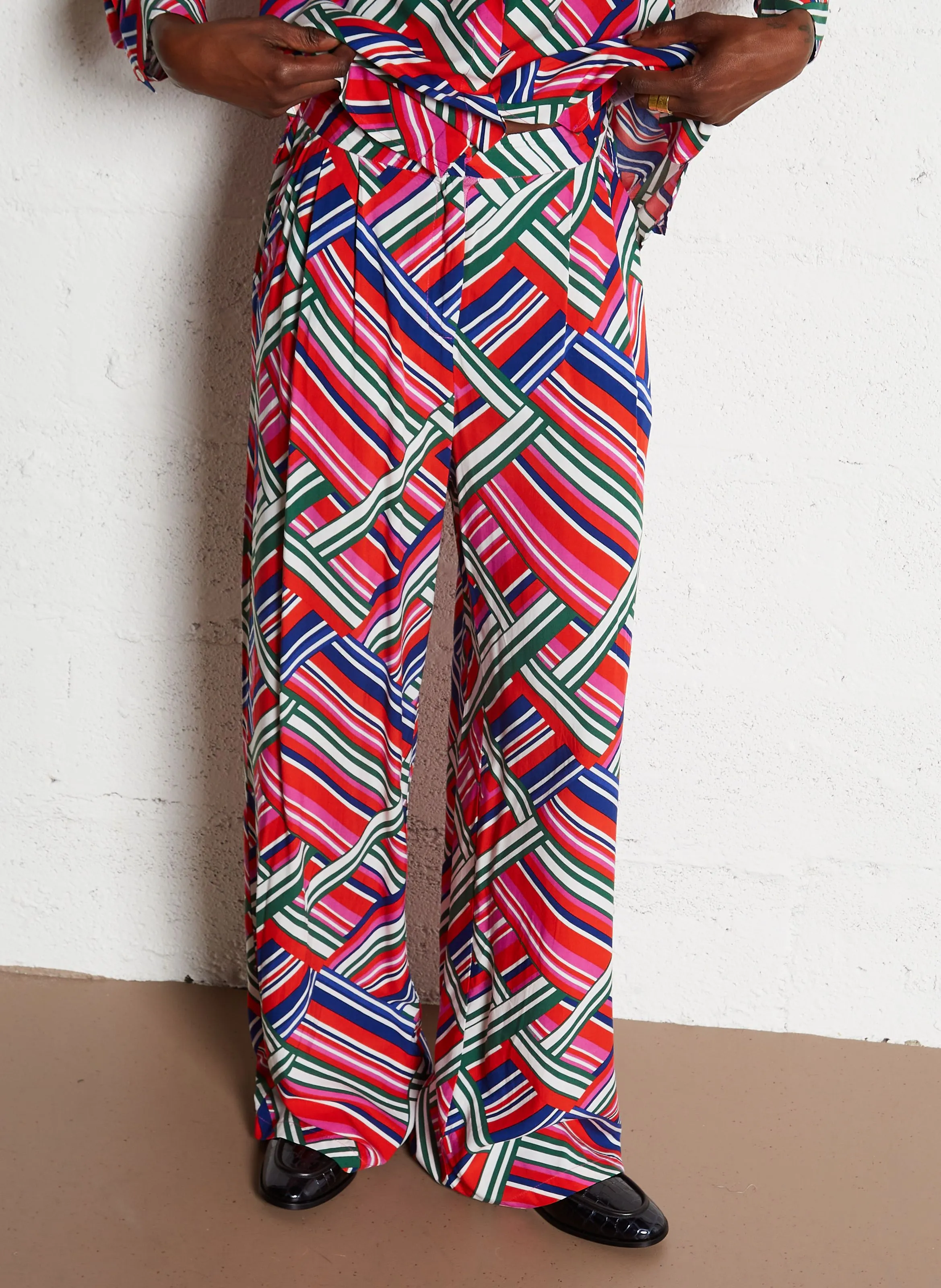 POZO - Pantalon droit imprimé en multicolor